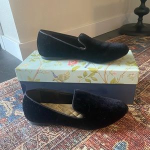 Size 6 Velvet Birdies Ballet Flats